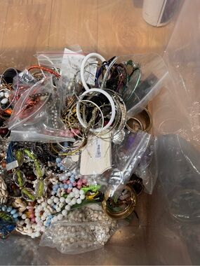 Bulk jewelry. 90% wearable and some scrape. 13 lbs
